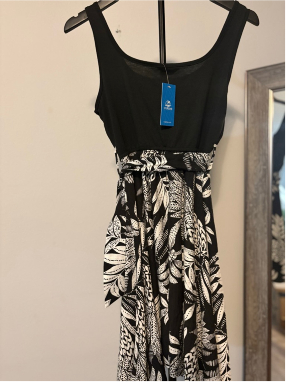 CUPSHE Sunset Escape Tropical Mini Dress Beach Vacation Dress Size Small - Picture 7 of 10